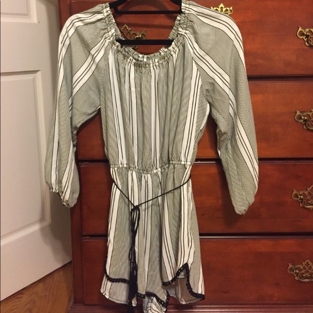 EUC Off the Shoulder Romper